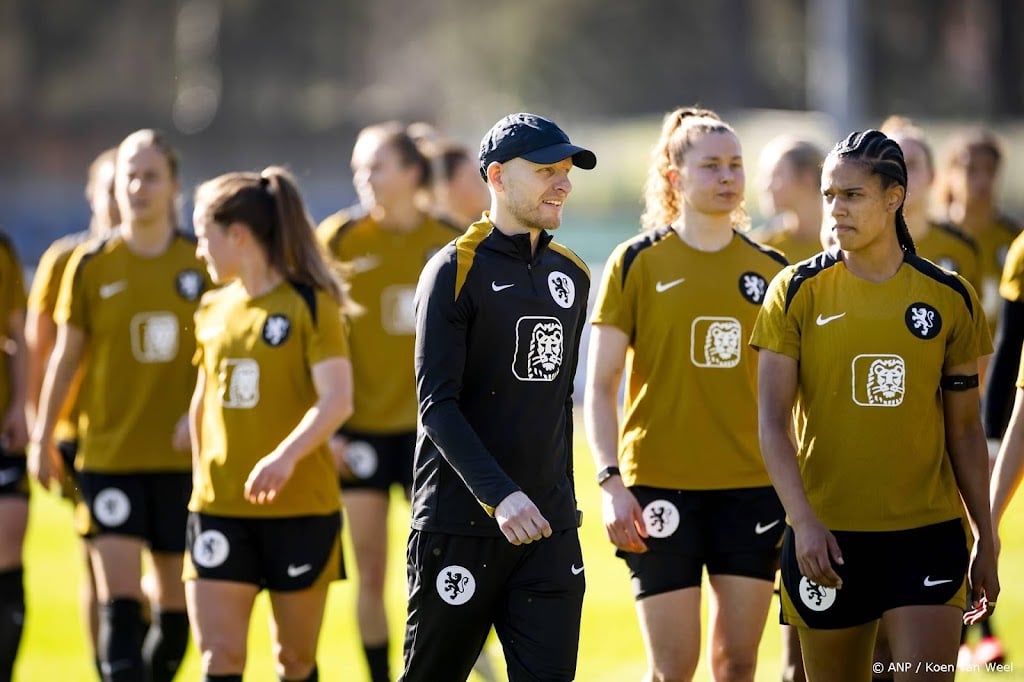 Voetbalsters beginnen WK-kwalificatie met gelijkspel in Polen