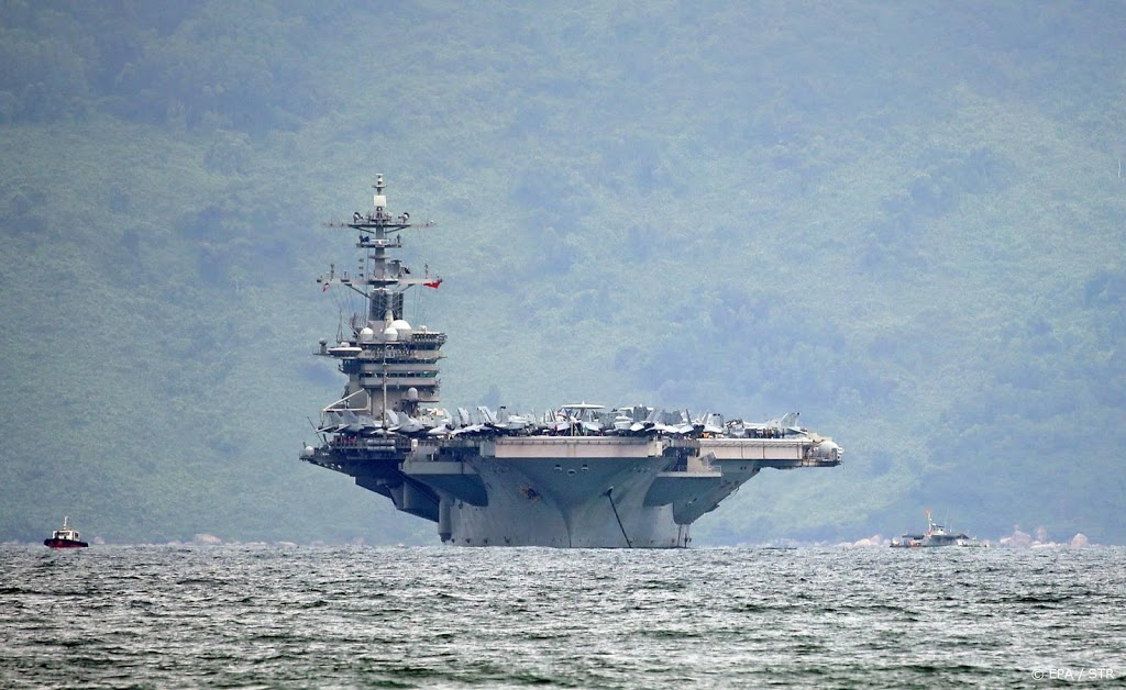 Commandant vliegdekschip VS toch niet ontslagen na 'coronabrief'