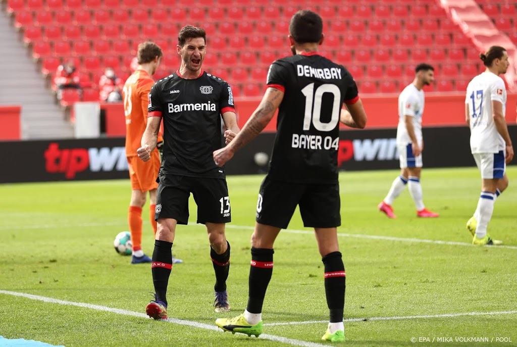 Eerste treffer Huntelaar helpt Schalke niet tegen Leverkusen