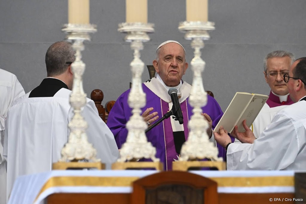 Paus bekritiseert hypocrisie in kerk tijdens mis op Malta