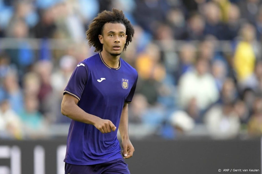 Anderlecht heeft na zege op Charleroi play-offs binnen bereik 