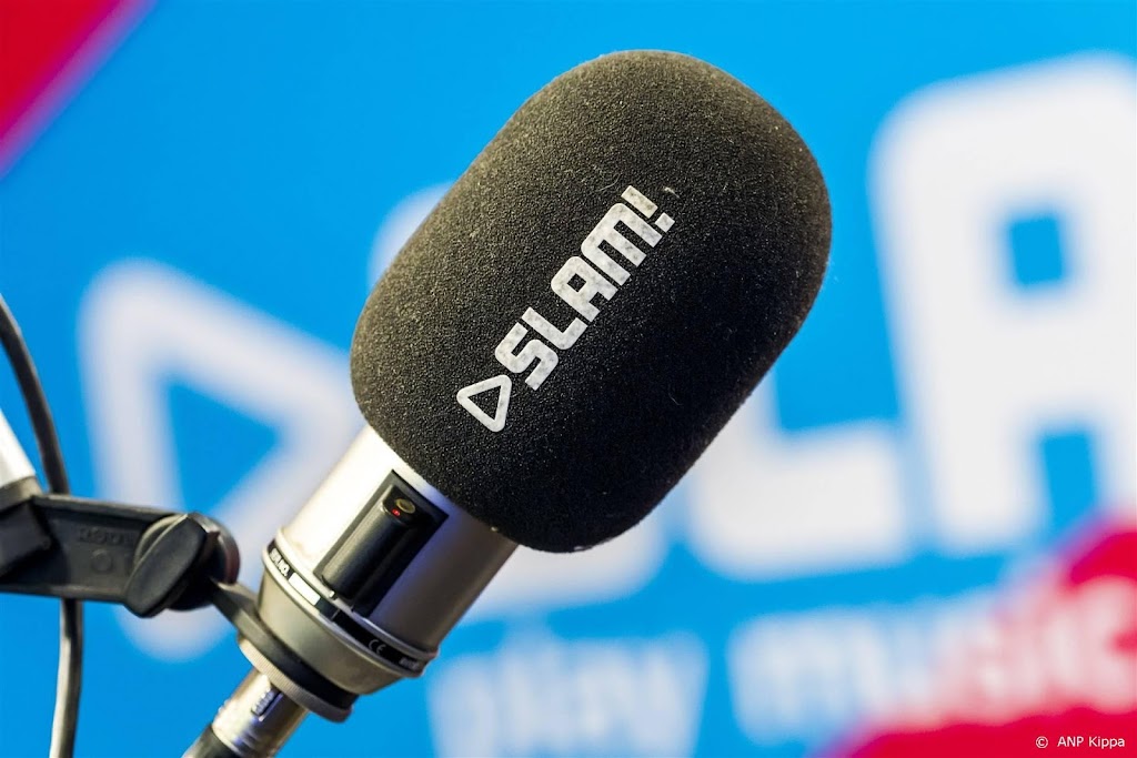 Mediahuis neemt ook radiozenders 100% NL en SLAM! over