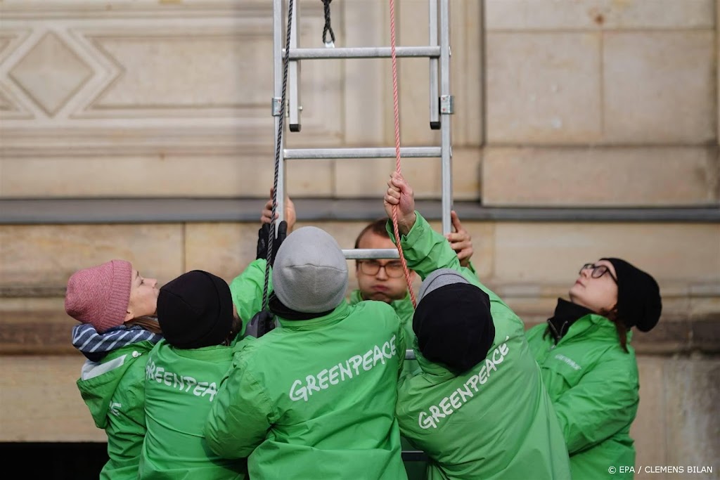 Greenpeace: eindelijk is knop om bij Schiphol