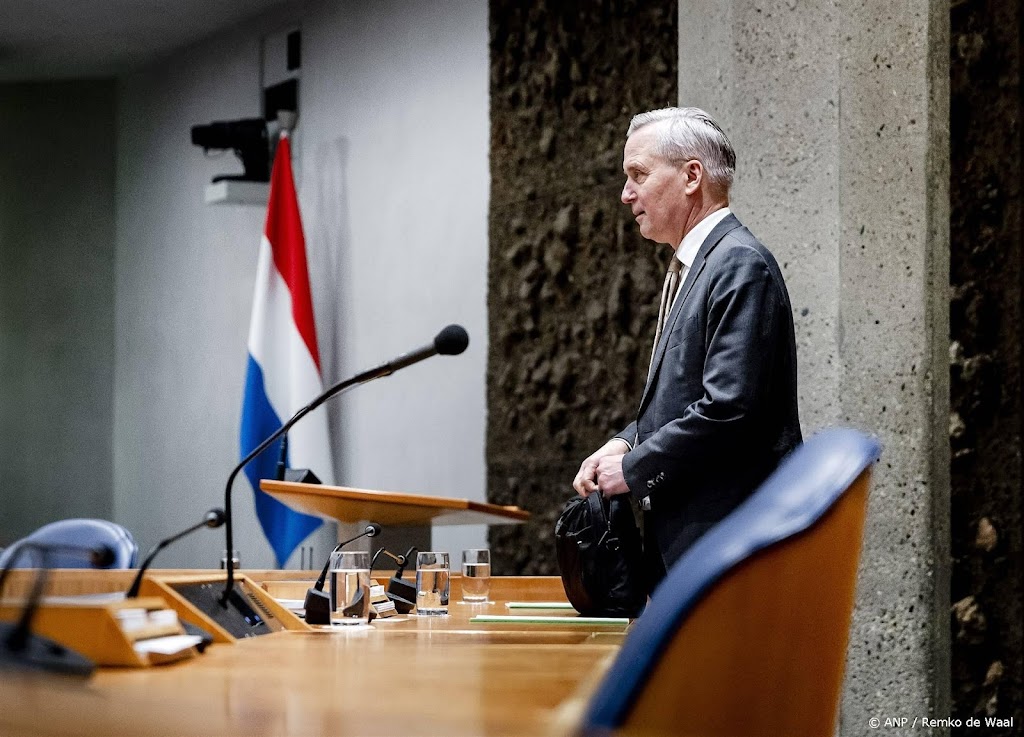 Van der Burg vindt uitspraken Raad van State onduidelijk