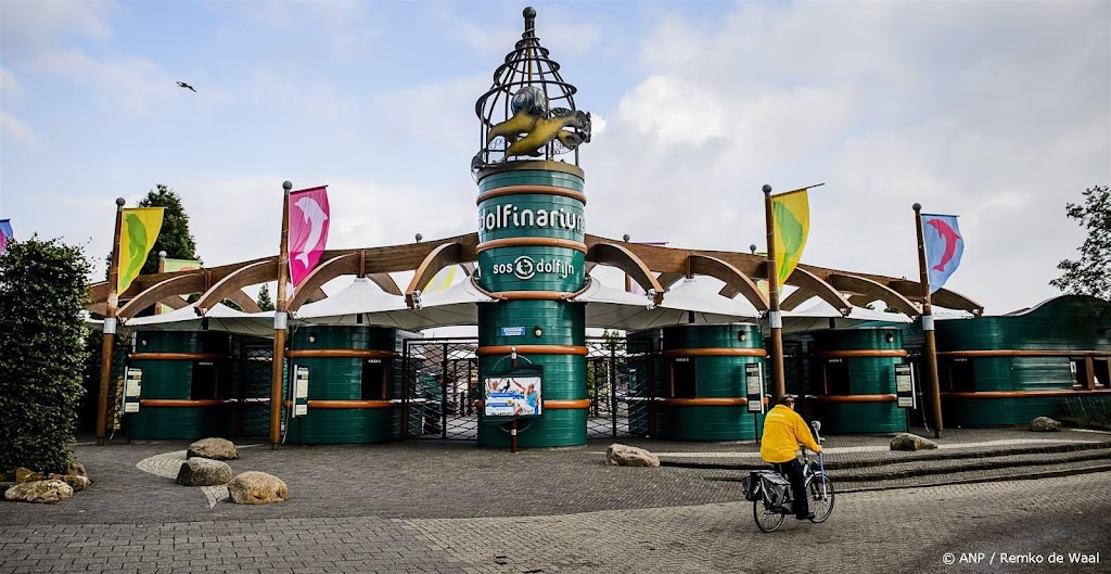 Dolfinarium moet shows aanpassen, krijgt anders boete
