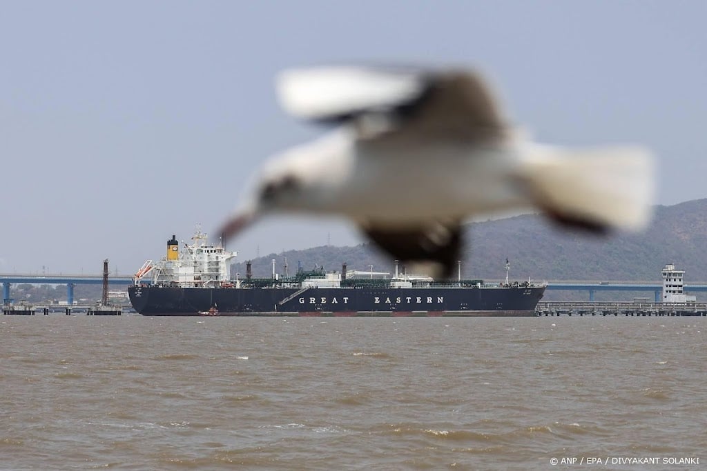 Bloomberg: eerste West-Europese schip verlaat Straat van Hormuz