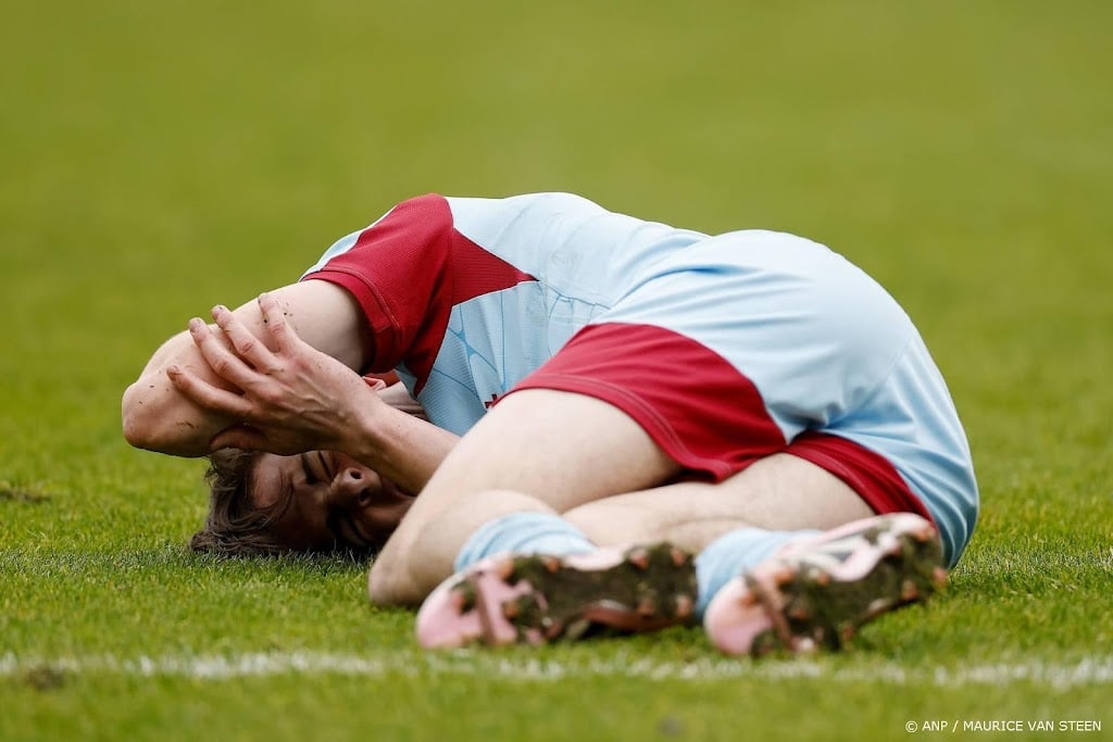 Einde seizoen voor geblesseerde Feyenoorder Sauer