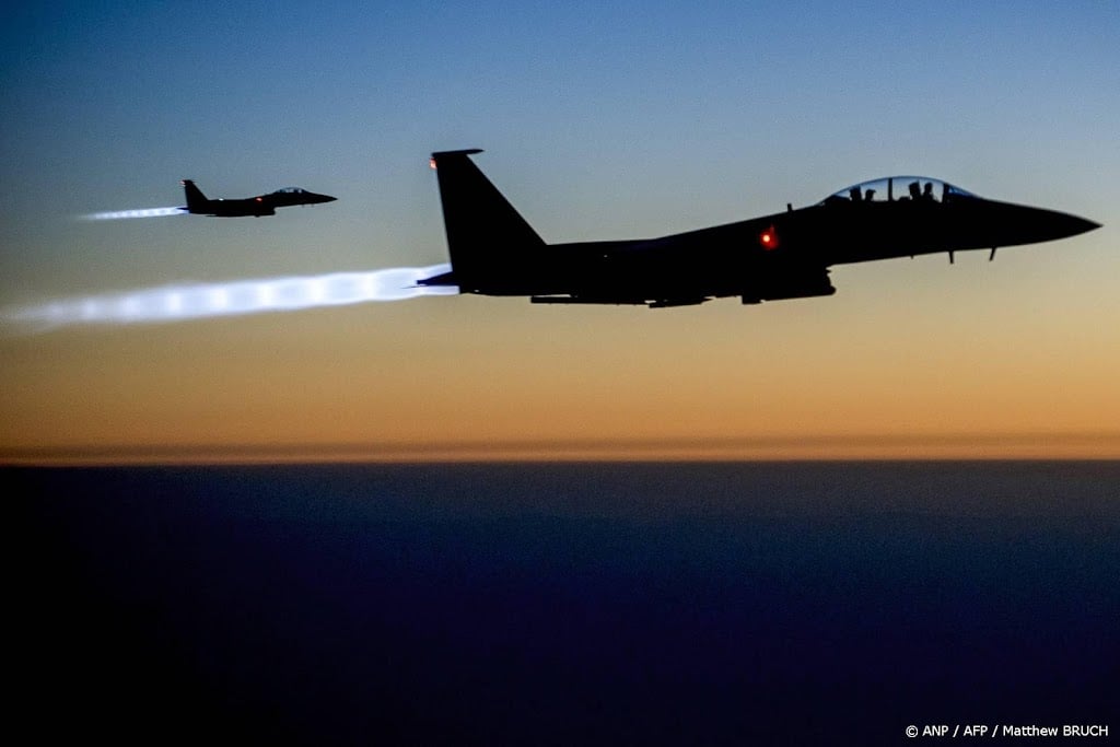 Bemanningslid VS gered na neerhalen gevechtsvliegtuig in Iran