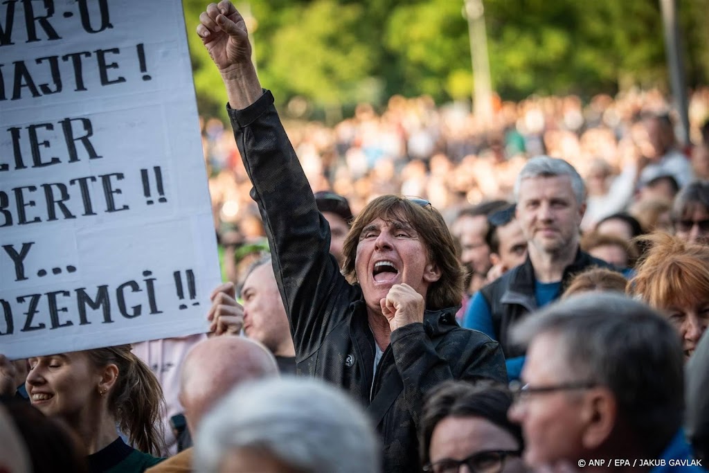 Duizenden protesteren tegen regering in Slowakije
