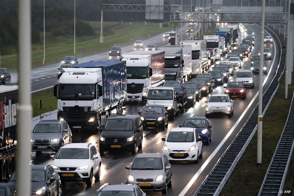 Rijkswaterstaat: drukste vrijdagmiddagspits van dit jaar