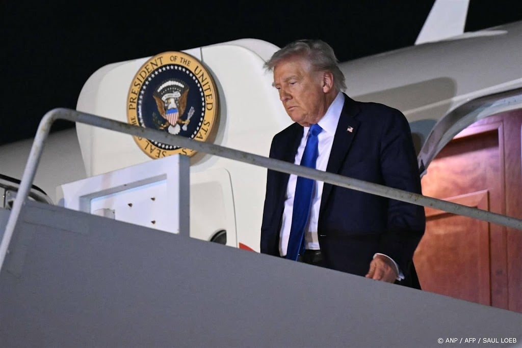 Trump deelt foto van zichzelf als paus op sociale media