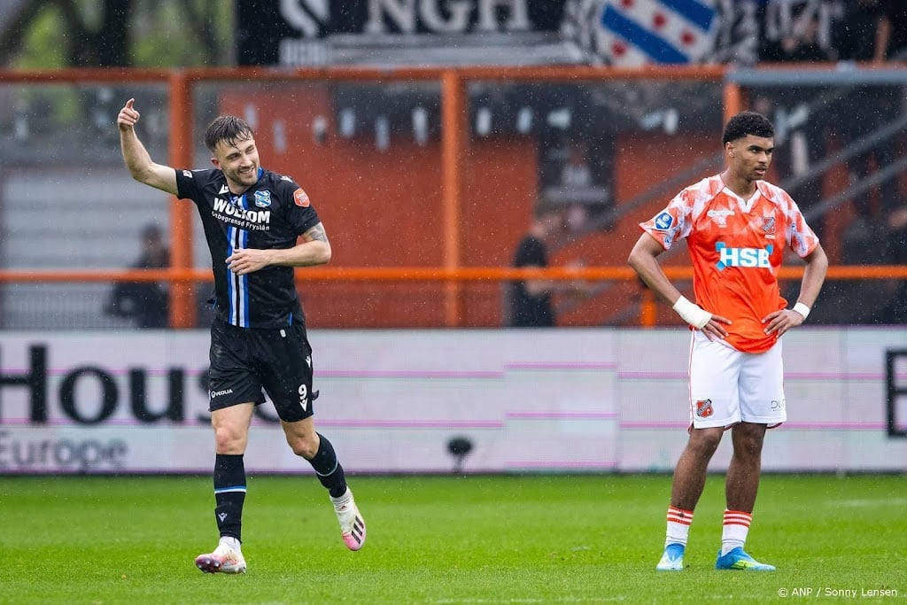 Sc Heerenveen klopt Volendam en is zeker van Europese play-offs