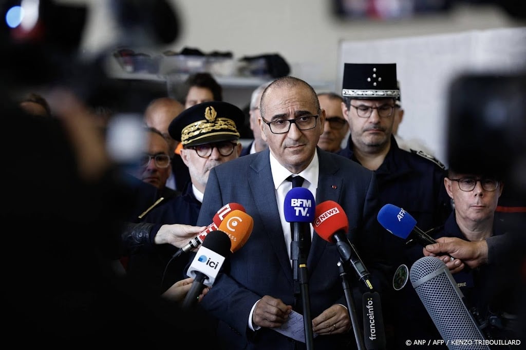 Franse minister wil strenger optreden tegen illegale feesten