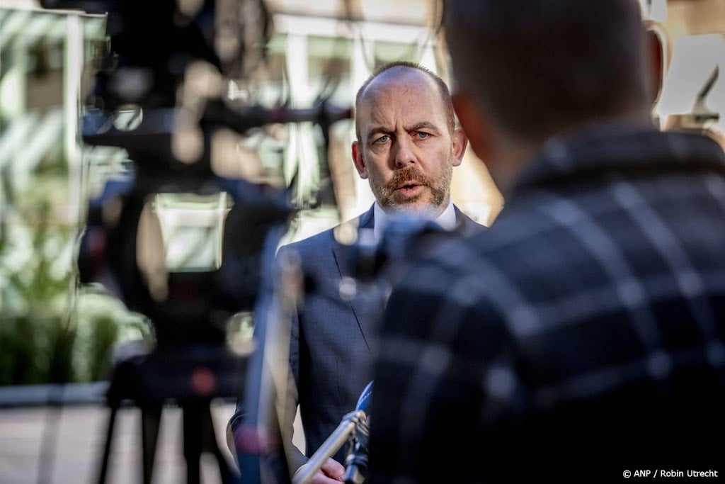 Van den Brink noemt vernielingen IJsselstein 'onacceptabel'