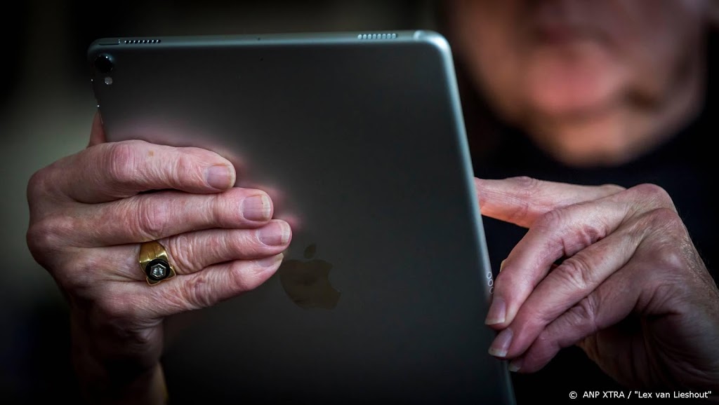 ANBO ziet internetgebruik ouderen flink toenemen door corona