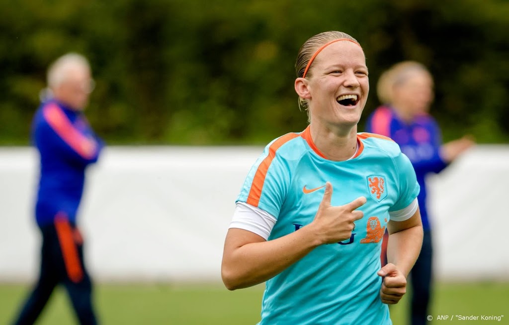 Ook voetbalster Van den Berg kiest voor PSV