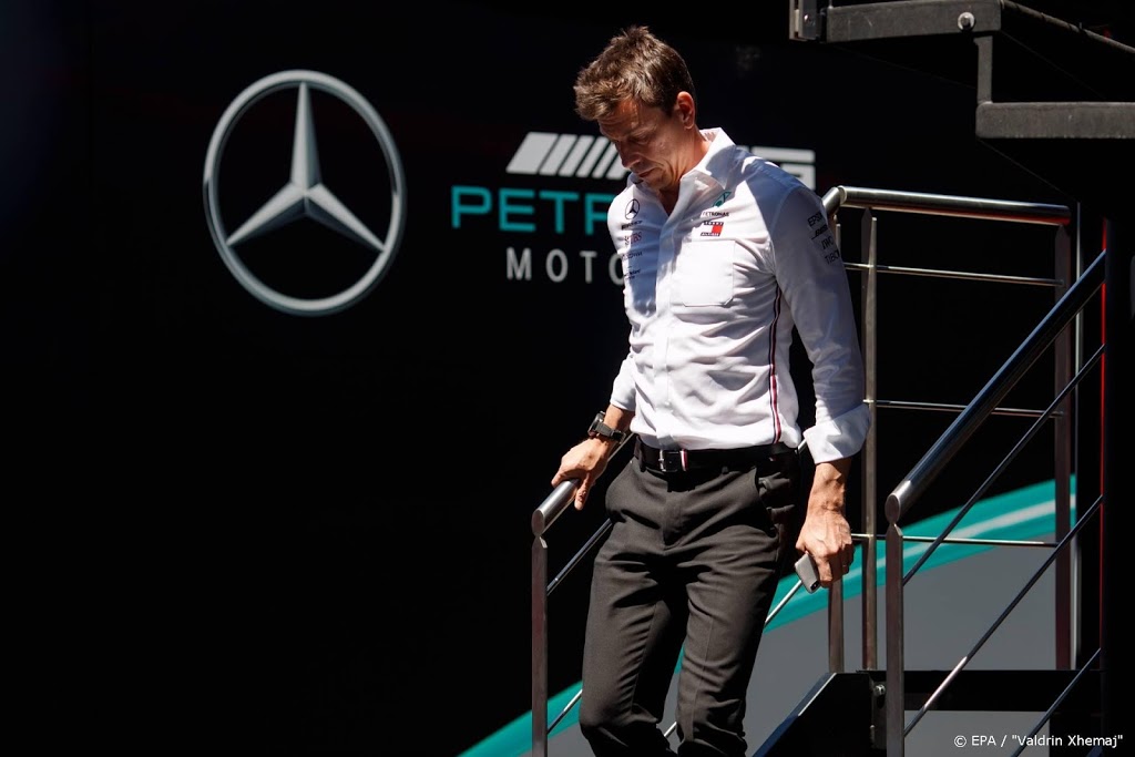 Teambaas Wolff ziet zich wel bij Mercedes blijven