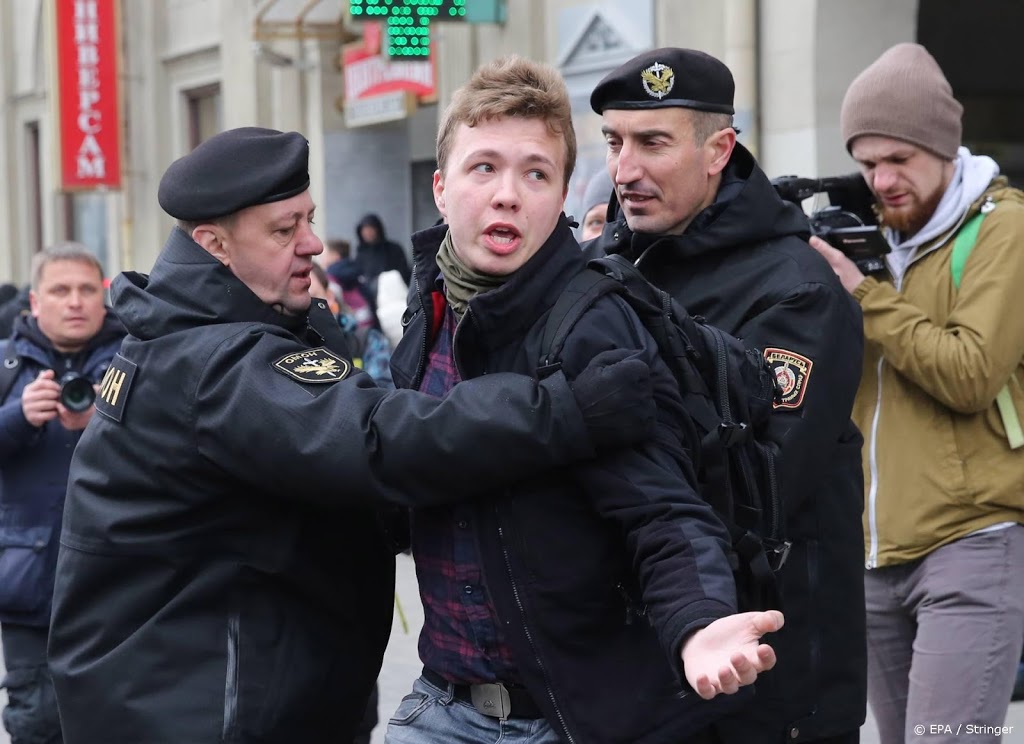 Protasevitsj verschijnt op staats-tv Belarus, prijst Loekasjenko 