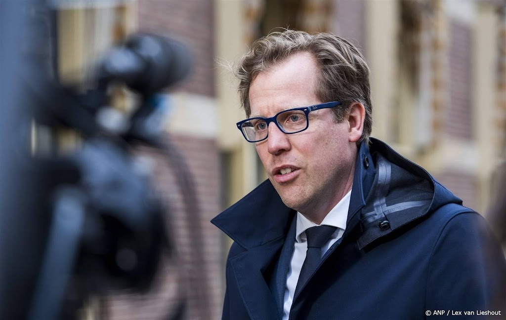 Van der Maat: vertraging zet onderzeedienst op het spel