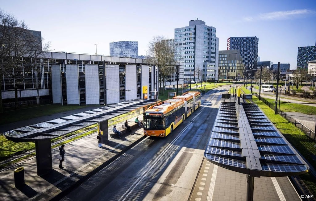 Hoger loon voor buschauffeurs Utrecht bij extra werken om tekort