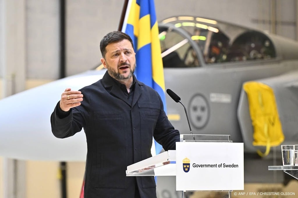 Zelensky meldt aanvallen op olie en basis Sint-Petersburg