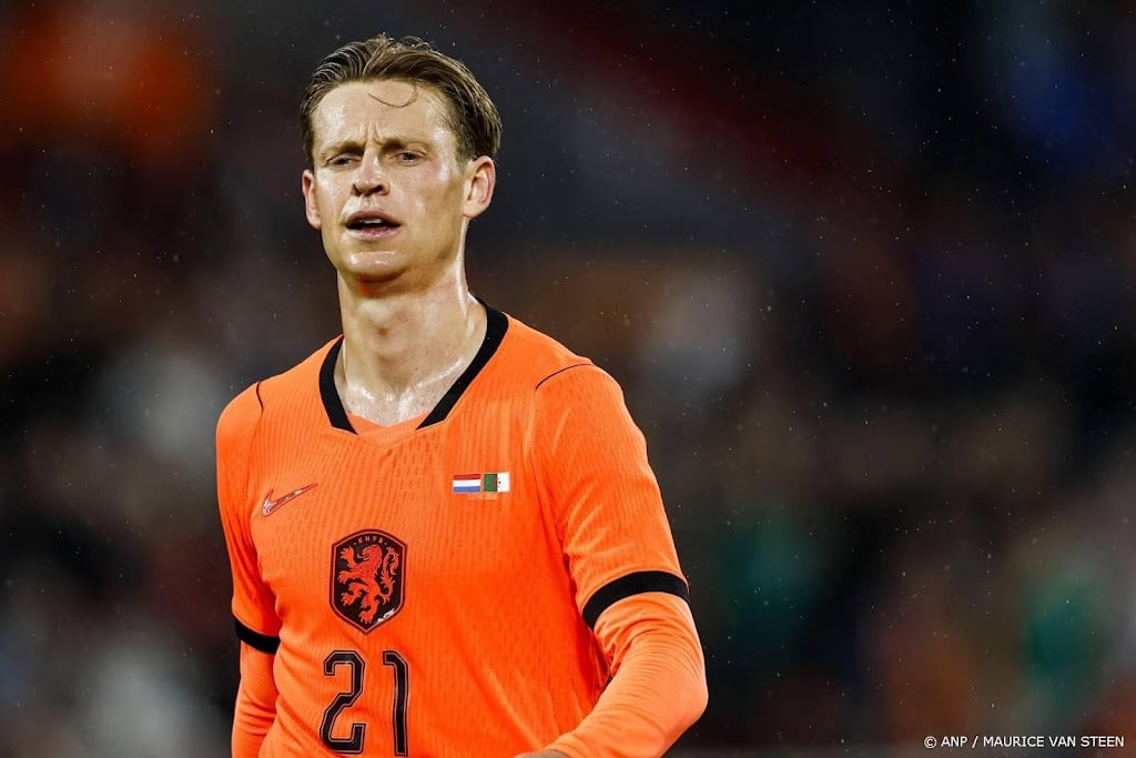 De Jong nu tweede aanvoerder van Oranje achter Van Dijk