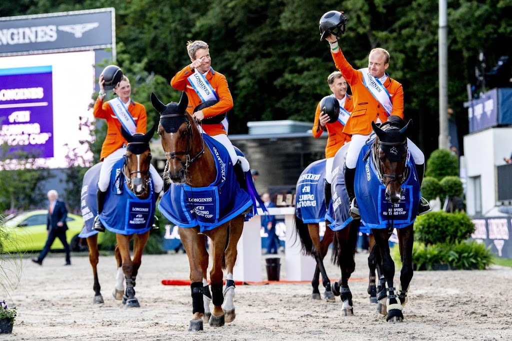 Ook dressuurruiters winnen in Rotterdam Nations Cup