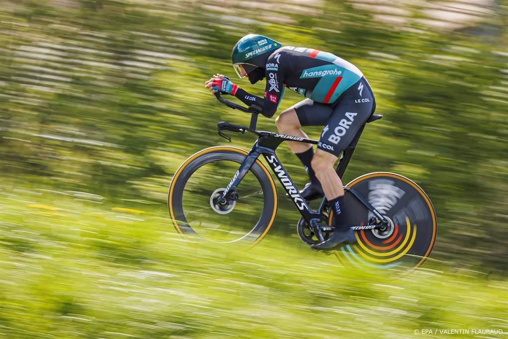 Wielerploeg Bora-hansgrohe moet shirtjes wisselen in Tour 