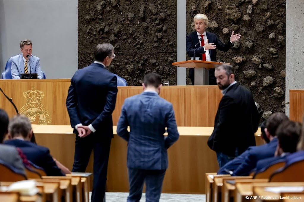 SP en PVV lijnrecht tegenover elkaar over zorgbezuinigingen
