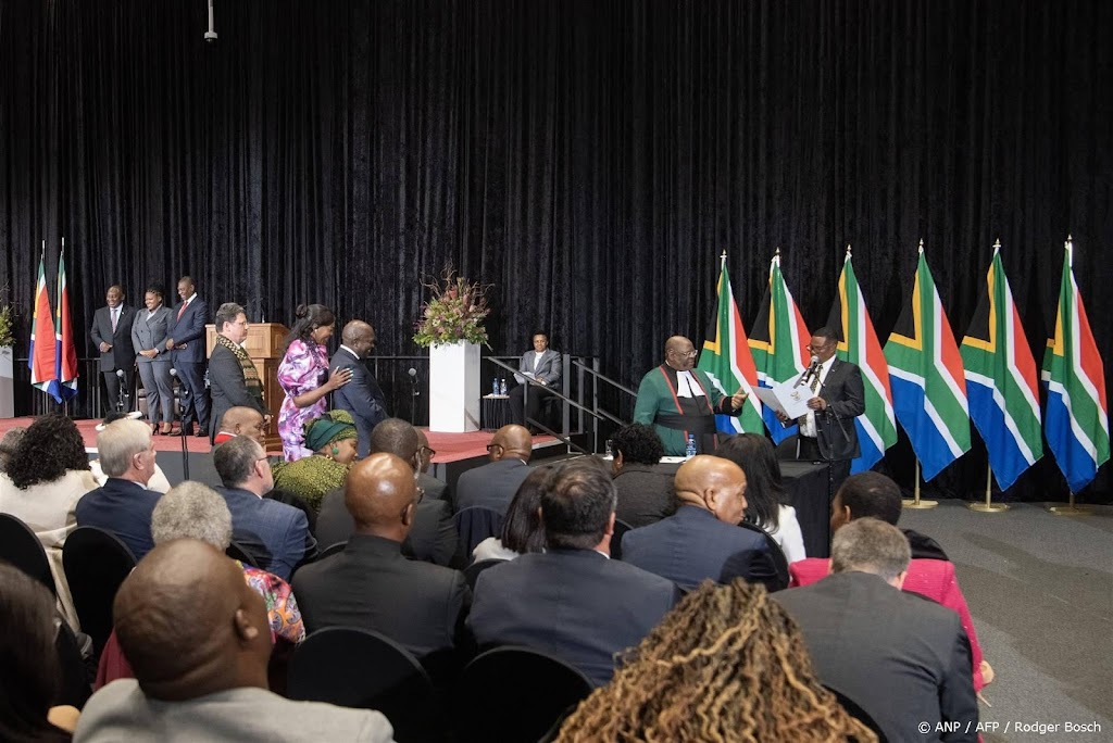 Eerste coalitieregering in Zuid-Afrika sinds apartheid