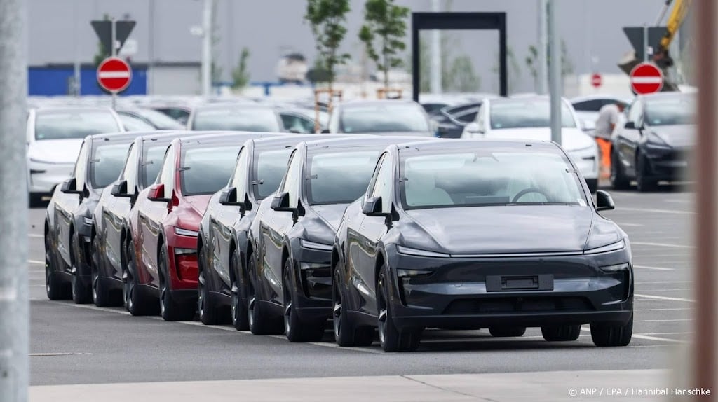 Duitse Tesla-verkoop bijna 60 procent lager in eerste jaarhelft 