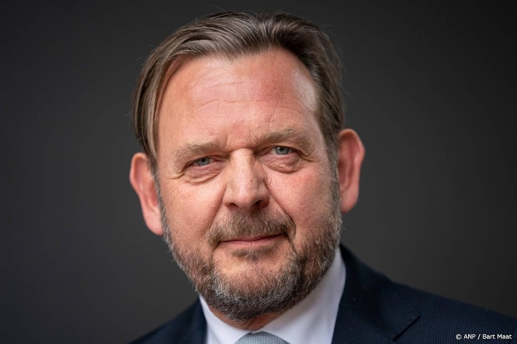 Van Zutphen stopt als Nationale ombudsman