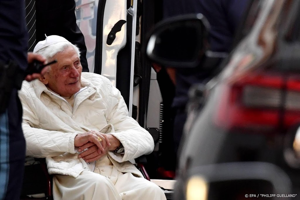 Vaticaan: toestand vorige paus Benedictus niet zeer zorgelijk