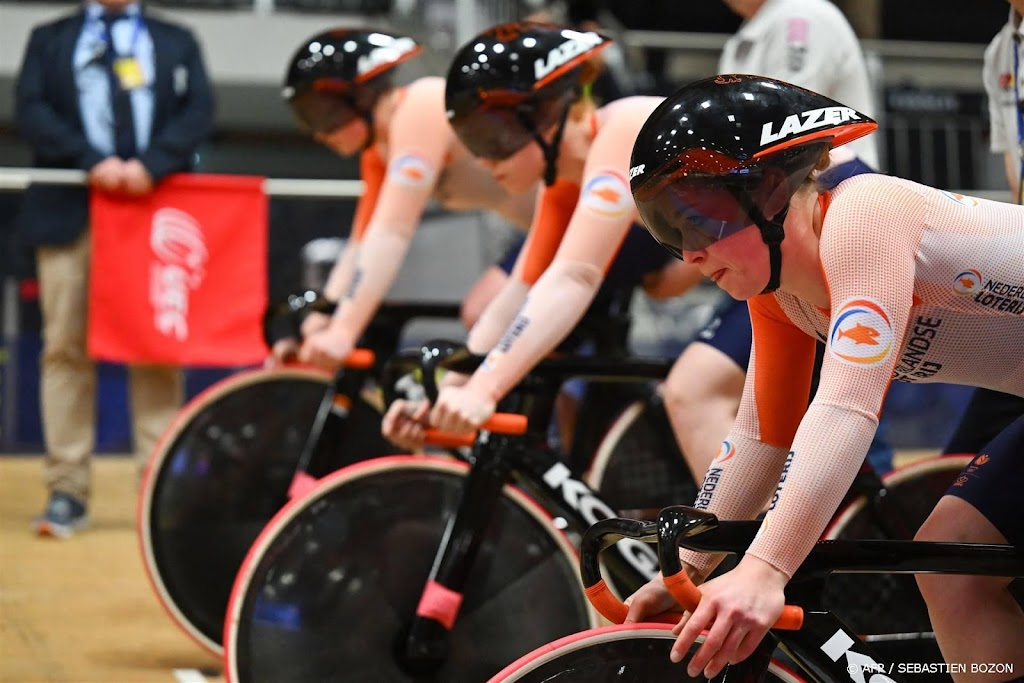 Teamsprinters openen WK baanwielrennen voor Nederland