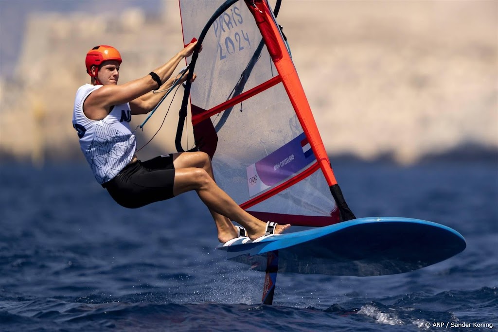 Windsurfer Van Opzeeland overtuigend naar halve finale 