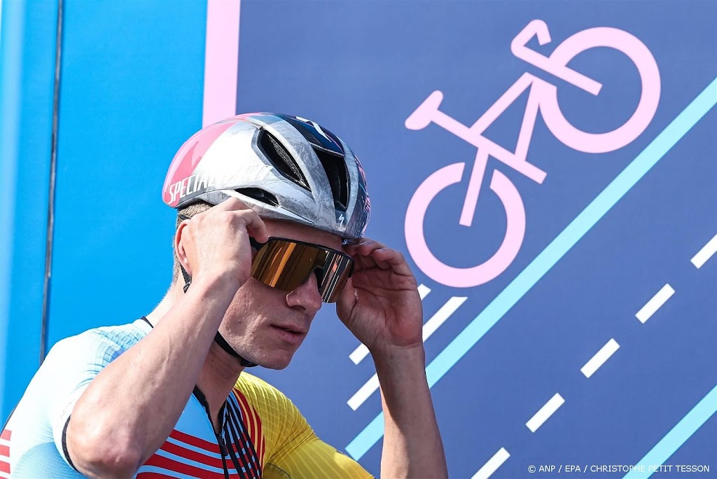Belg Evenepoel verovert na tijdrittitel ook goud in wegwedstrijd