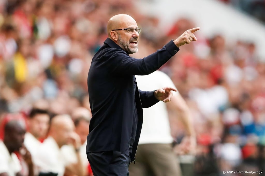 Spits De Jong verrast Bosz met transfer naar FC Porto