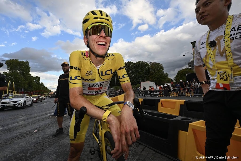 Pogačar gaat in komende Vuelta voor wielertrilogie