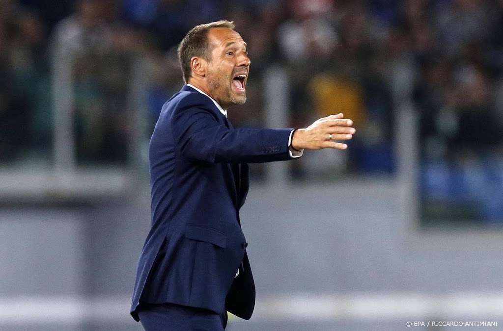 Bondscoach Van 't Schip speelt gelijk met Griekenland