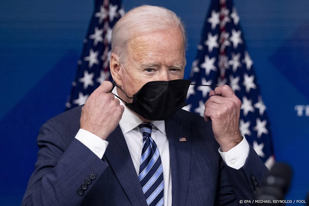 President Biden bezoekt gewonde militairen in ziekenhuis