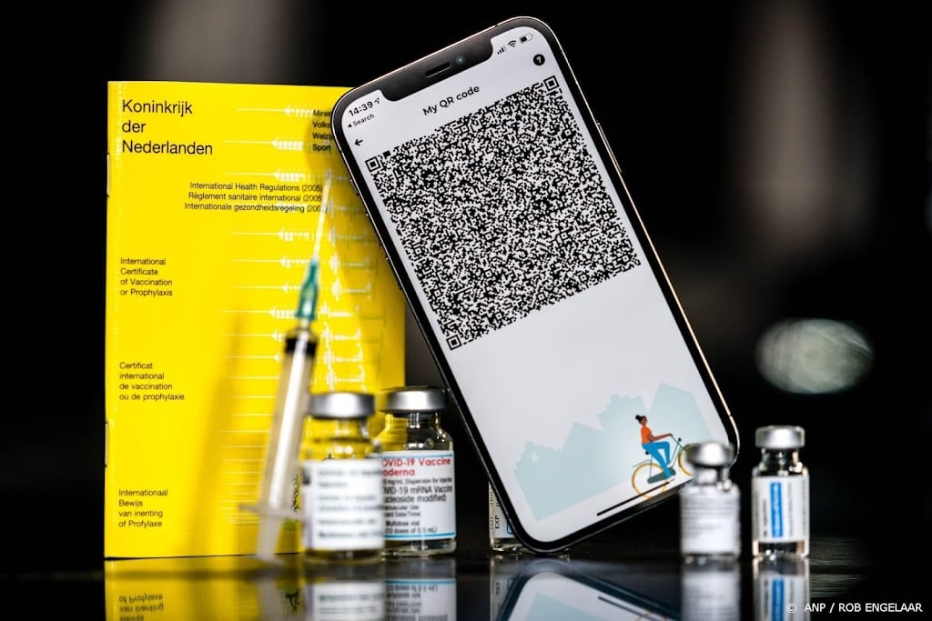Werkgevers: bedrijven moeten vaccinatiebewijs kunnen controleren