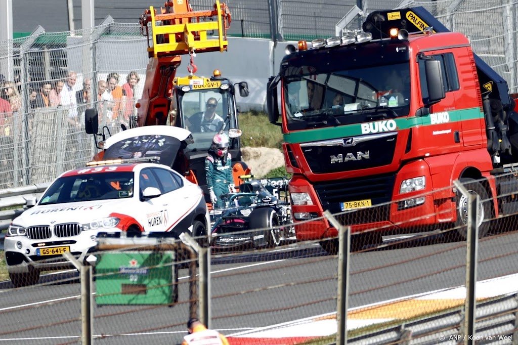 Lof voor 'brandweerman' Vettel in Zandvoort