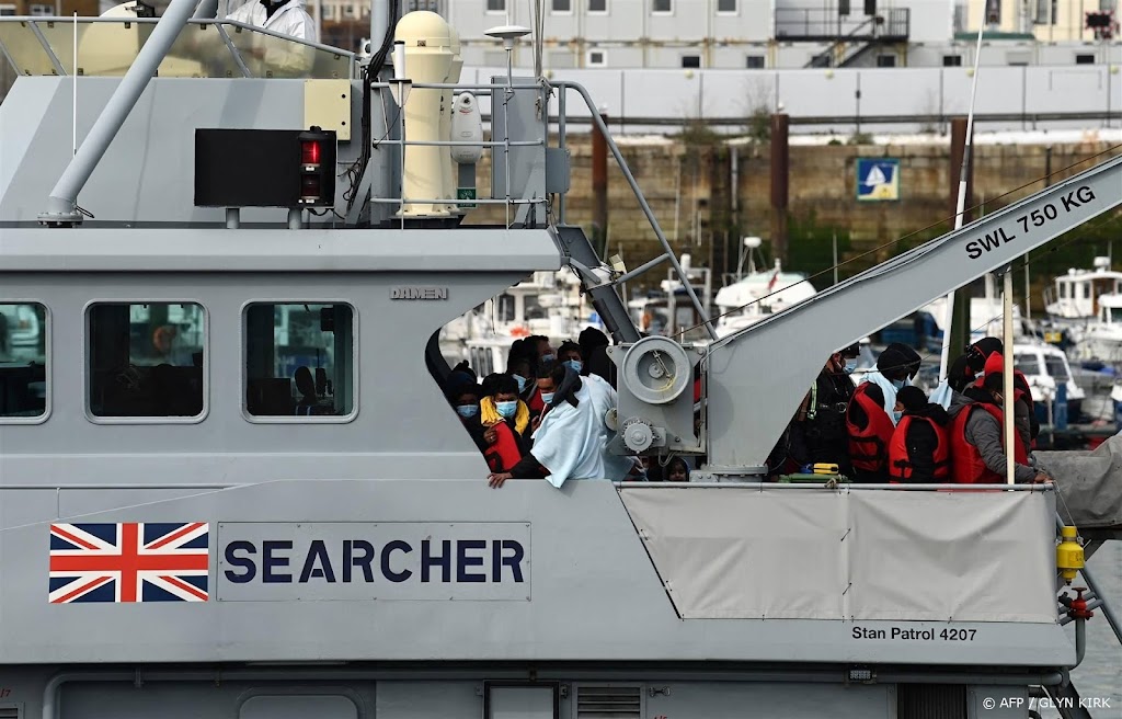 Nieuw record dit jaar: 872 migranten staken zaterdag Kanaal over