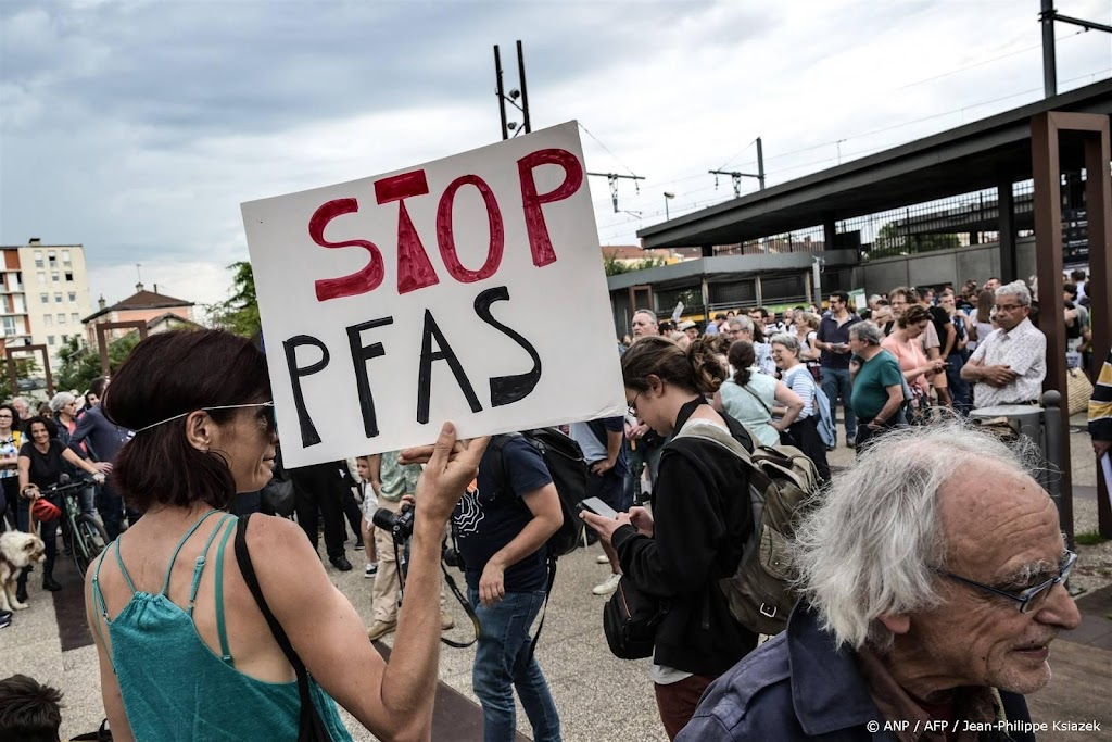 Waterbedrijven willen dat Duitsland PFAS-lozingen in Rijn aanpakt