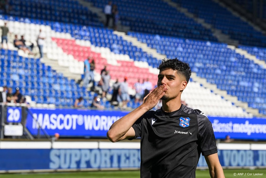 Almere City FC haalt transfervrije middenvelder Tahiri