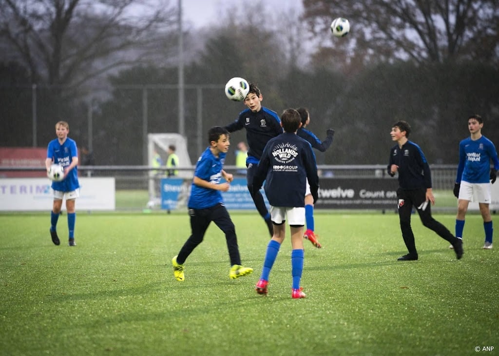 Sportraad adviseert: kopverbod en helmplicht ter bescherming