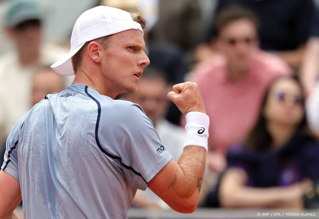De Jong haalt voor het eerst tweede ronde US Open na vijfsetter
