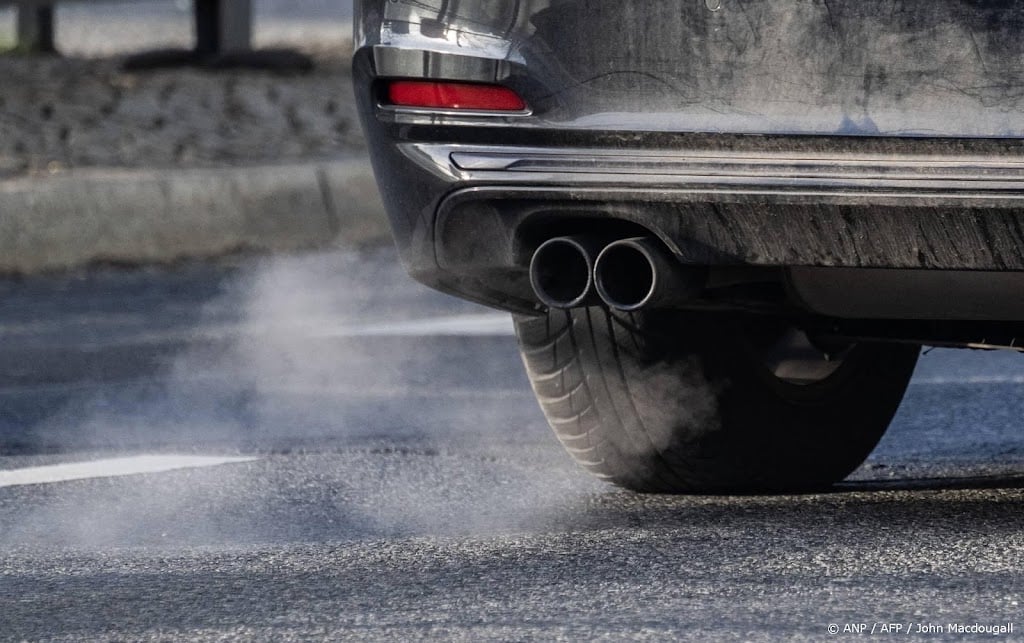 CPB: meer CO2 en amper lagere kosten bij soepelere klimaatregels