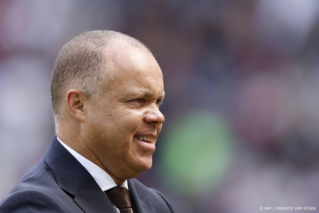 Stewart drie jaar langer directeur voetbalzaken van PSV