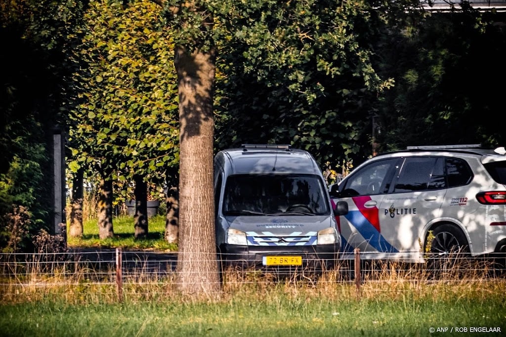 Politie stelt aantal aanhoudingen Overasselt bij, toch 34 mensen